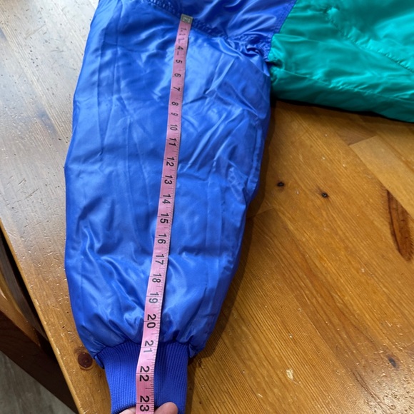 Bold Pink Puffer Jacket with Blue and Green Details - Picture 14 of 14